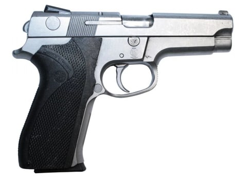 Smith & Wesson 5946 Semi-Automatic 9x19mm Pistol, 4