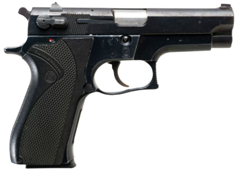 Smith & Wesson 5904 Semi-Auto 9mm Pistol, 4" Barrel, 15 Rd Mag, 3 Dot Sight, Police Trade In, Hammer Fired, Blued Alloy Frame - Surplus Good Condition